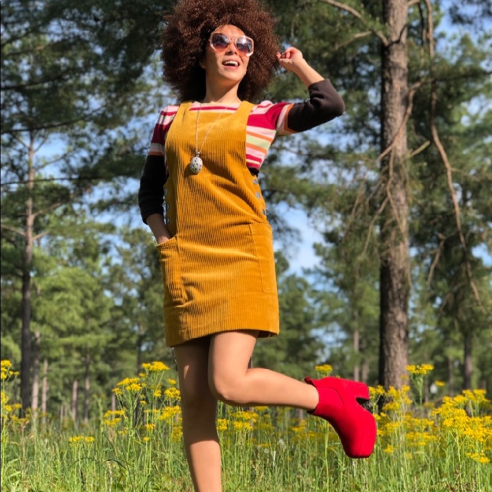 MUSTARD CORDUROY DRESS - Picture 3 of 4